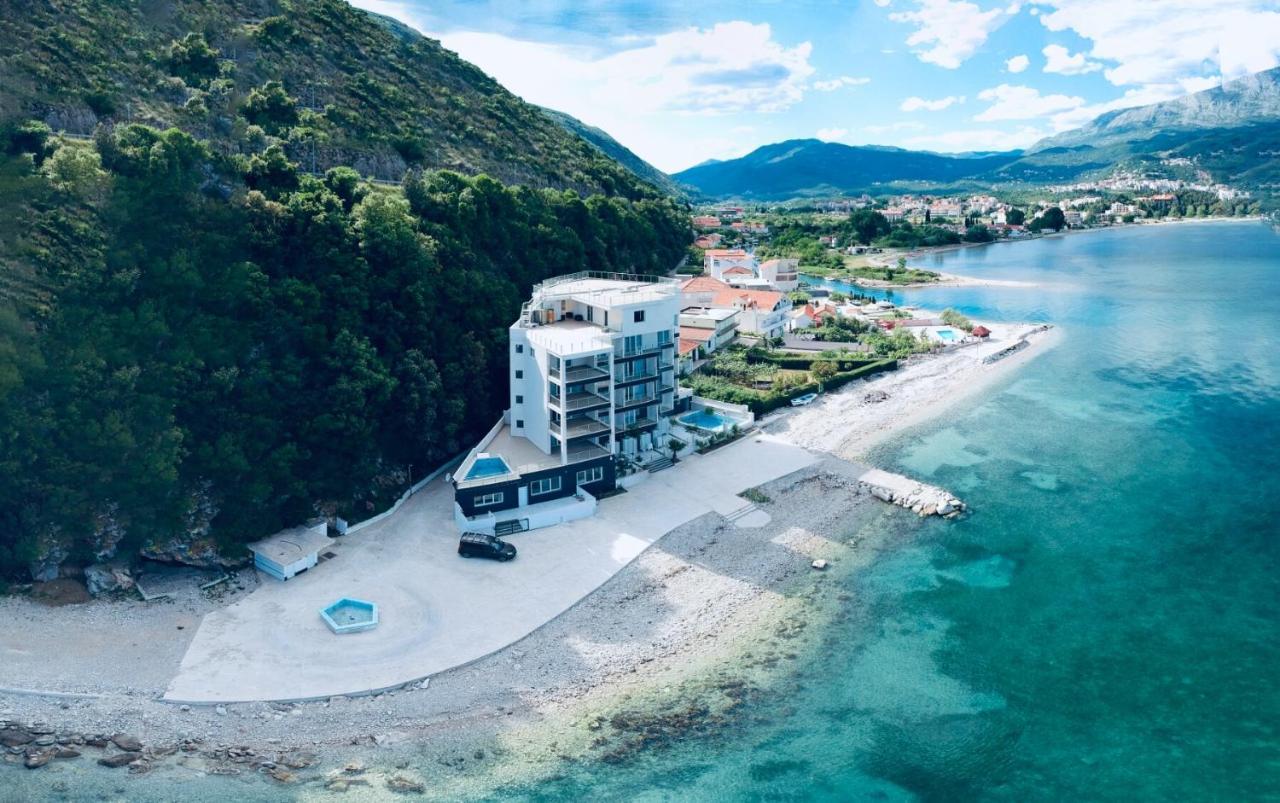 Hotel Vienna Herceg Novi Luaran gambar