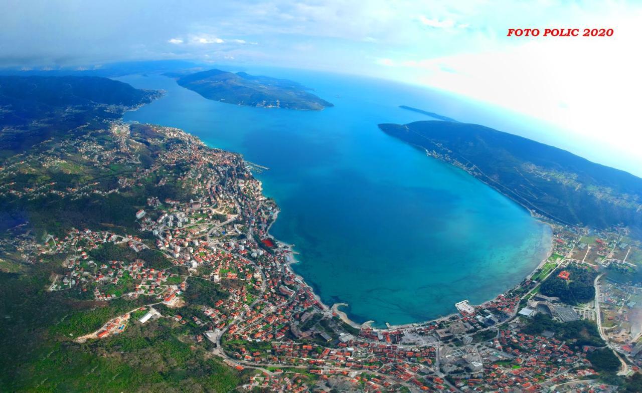 Hotel Vienna Herceg Novi Luaran gambar